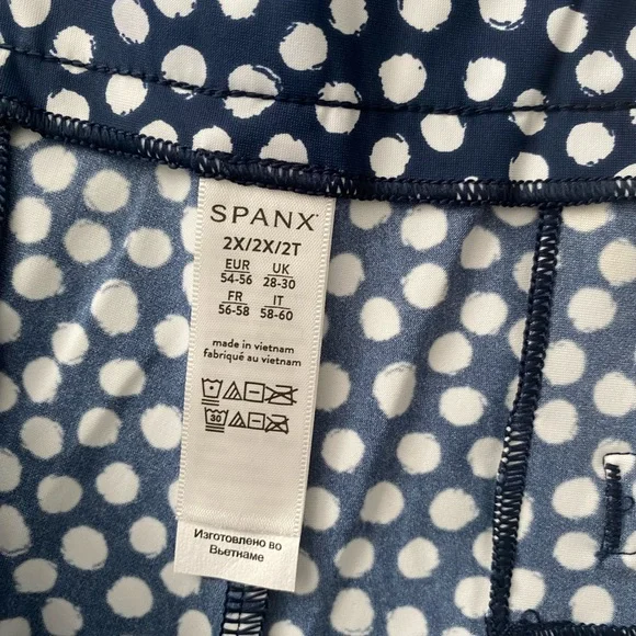 NWT Spanx Sunshine Shorts - 6” Painted Dot Size 2XL - Picture 3 of 5